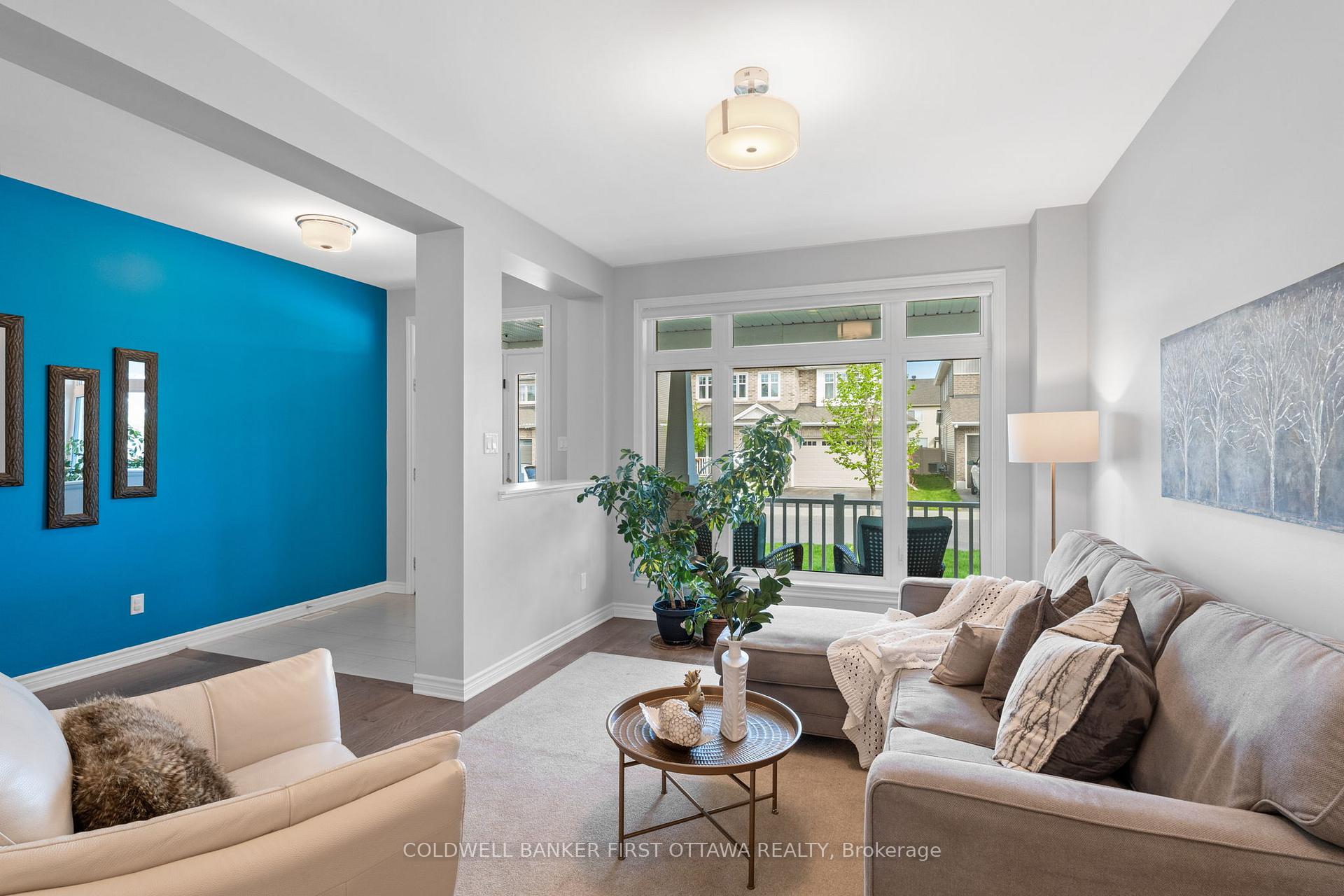 Photo 3 of 320 Brambling Way, Ottawa, Barrhaven - Half Moon Bay — HOMEH