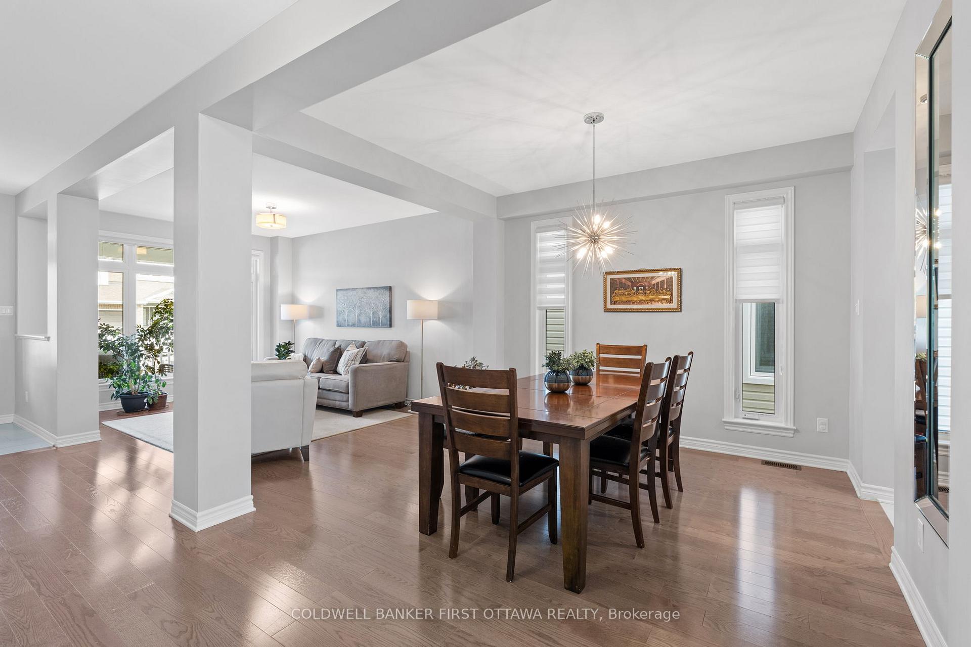 Photo 4 of 320 Brambling Way, Ottawa, Barrhaven - Half Moon Bay — HOMEH