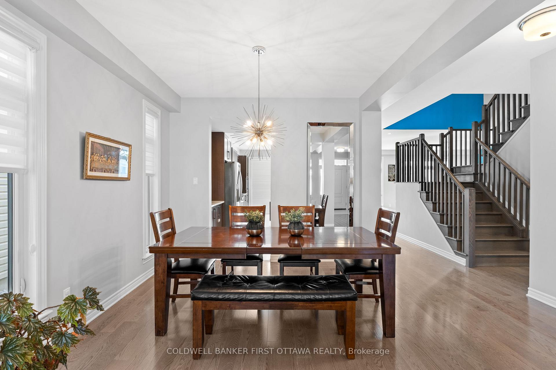 Photo 5 of 320 Brambling Way, Ottawa, Barrhaven - Half Moon Bay — HOMEH