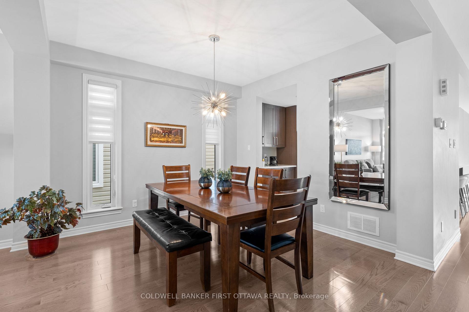 Photo 6 of 320 Brambling Way, Ottawa, Barrhaven - Half Moon Bay — HOMEH