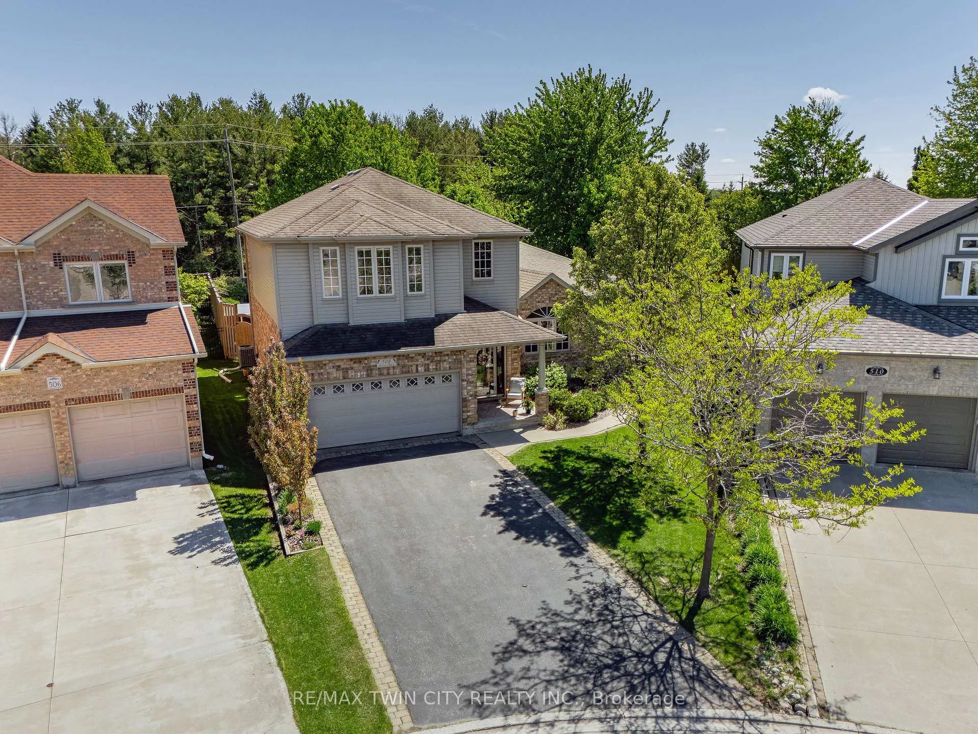 Photo 4 of 508 Kelso Place, Waterloo — HOMEH