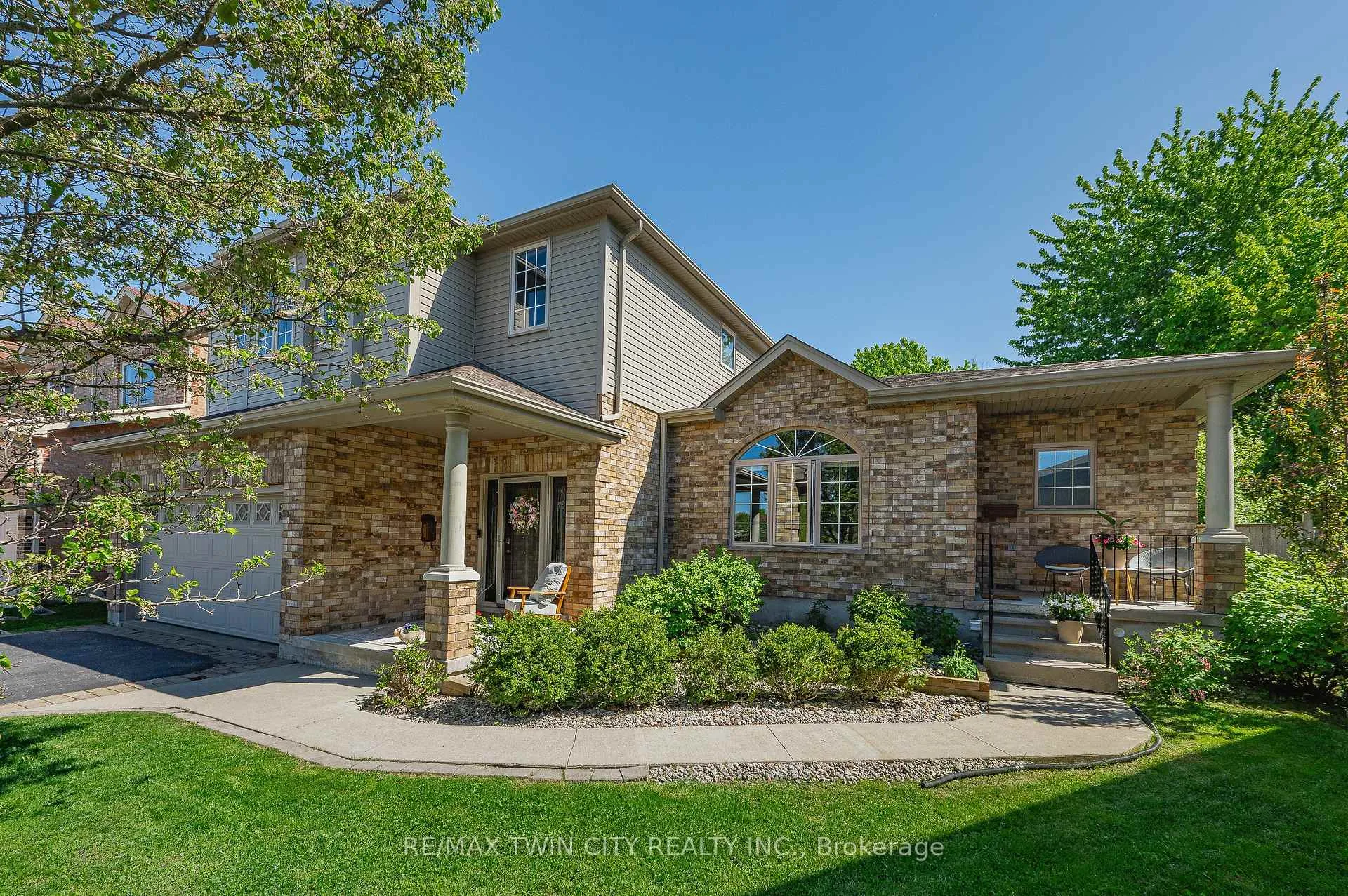 Photo 5 of 508 Kelso Place, Waterloo — HOMEH