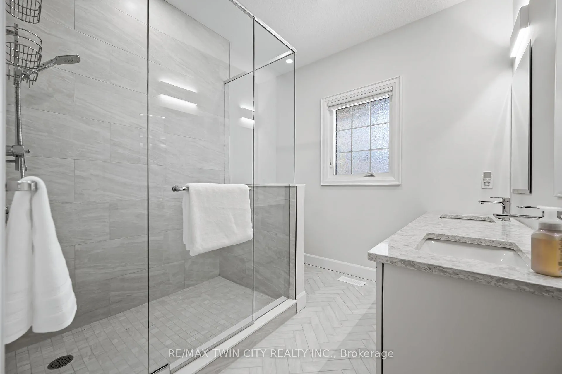 Photo 35 of 508 Kelso Place, Waterloo — HOMEH