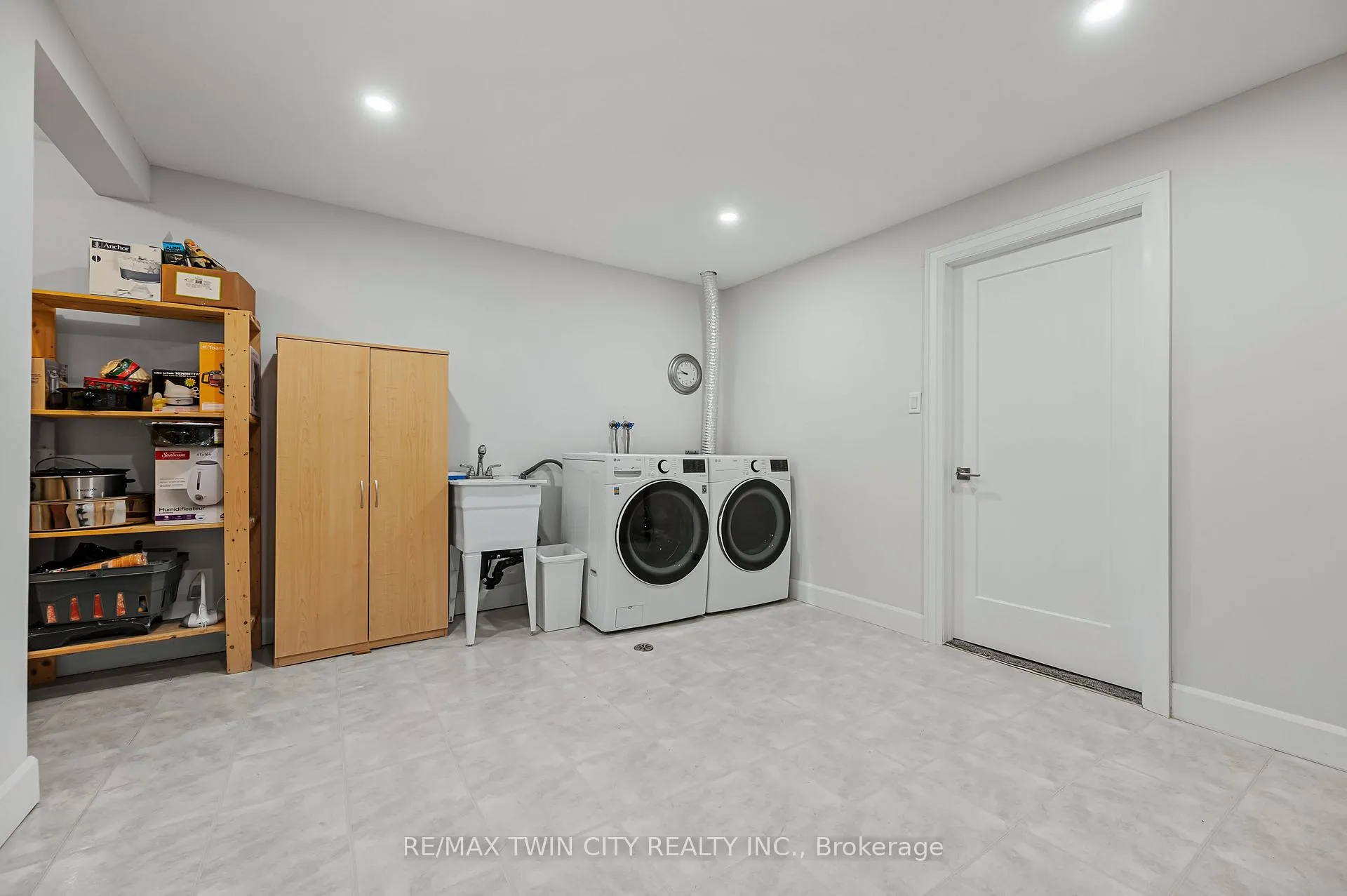 Photo 42 of 508 Kelso Place, Waterloo — HOMEH