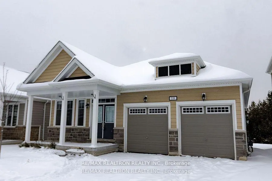 Photo 3 of 19 Abby Drive, Wasaga Beach — HOMEH