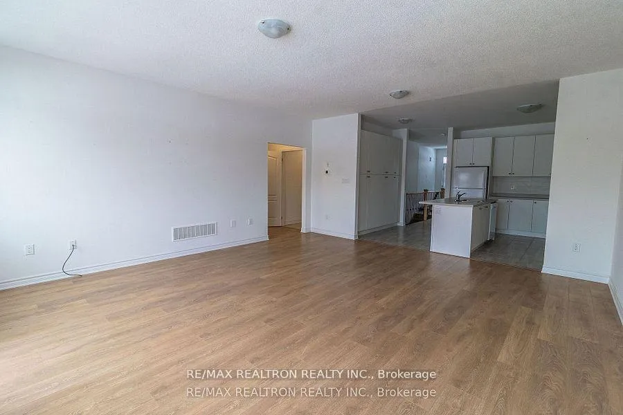 Photo 10 of 19 Abby Drive, Wasaga Beach — HOMEH