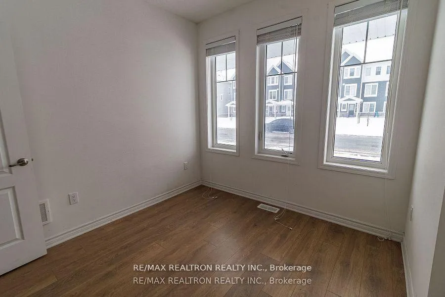 Photo 14 of 19 Abby Drive, Wasaga Beach — HOMEH