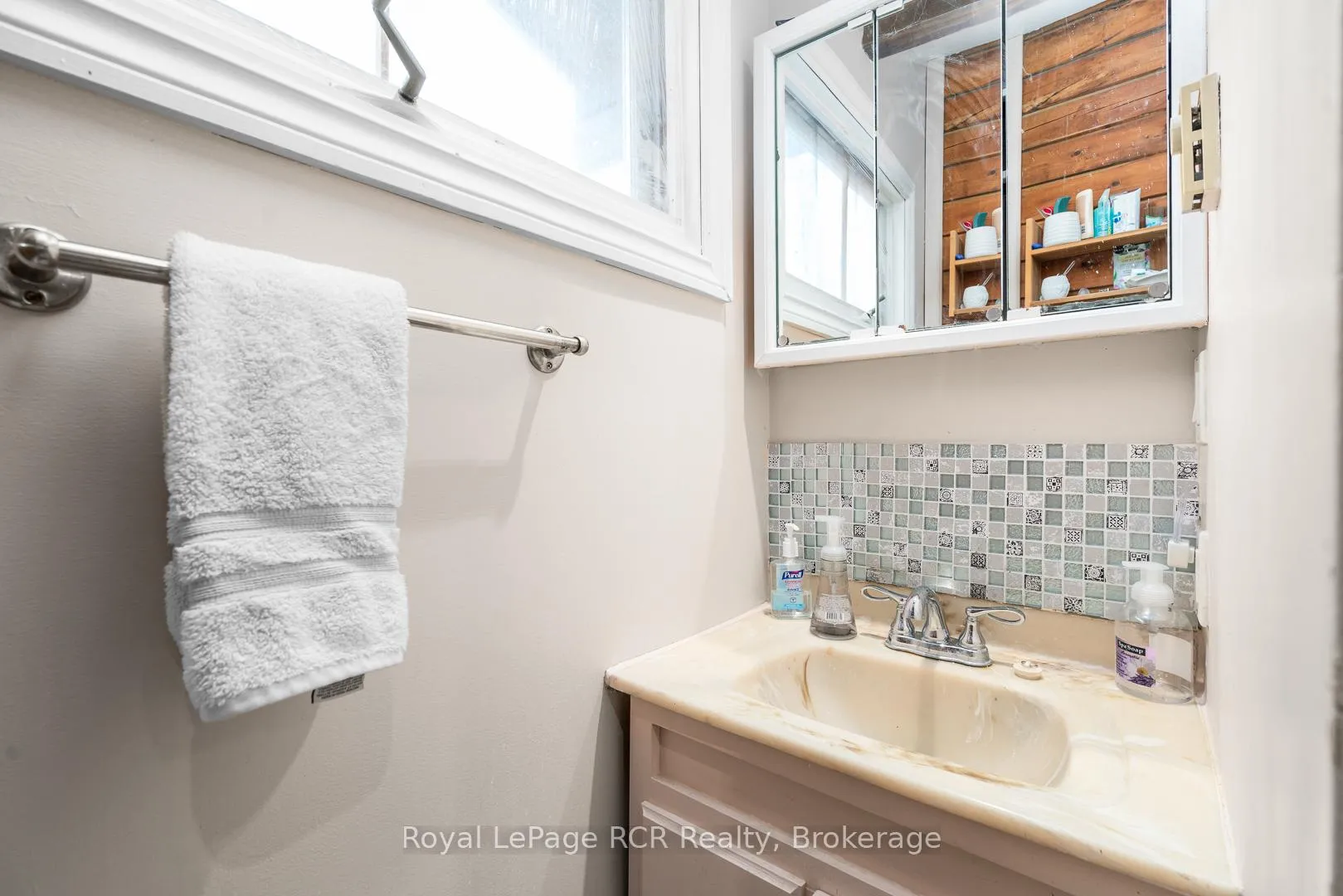 Photo 15 of 117 Mccullough Lake Drive, Chatsworth — HOMEH