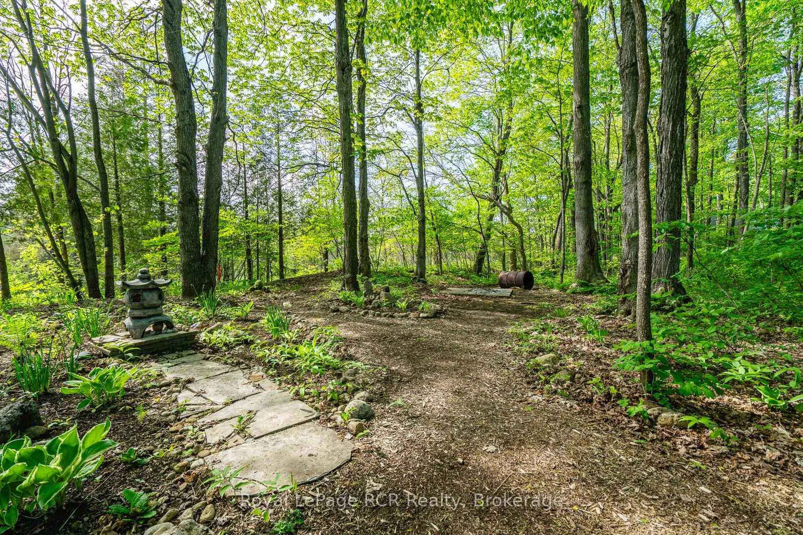 Photo 24 of 117 Mccullough Lake Drive, Chatsworth — HOMEH