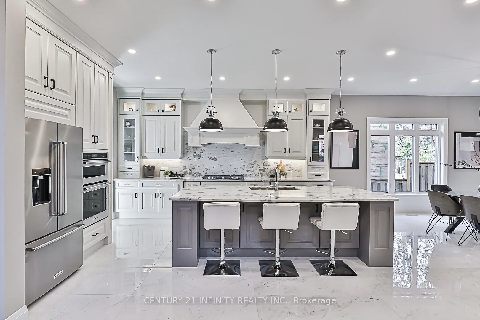 Photo 9 of 540 Oakwood Drive, Pickering, Rosebank — HOMEH