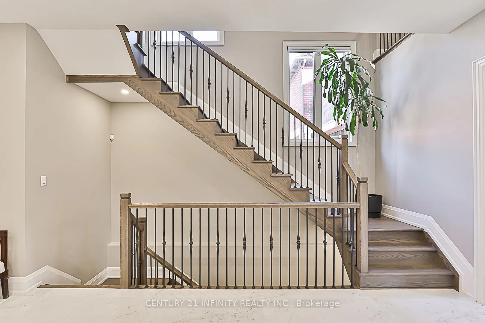 Photo 16 of 540 Oakwood Drive, Pickering, Rosebank — HOMEH