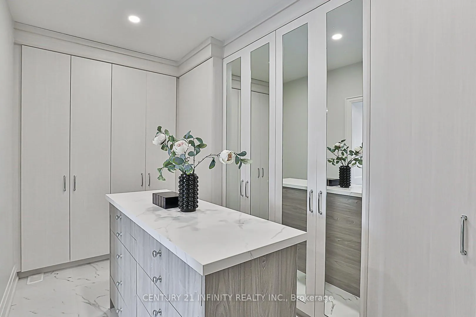 Photo 23 of 540 Oakwood Drive, Pickering, Rosebank — HOMEH