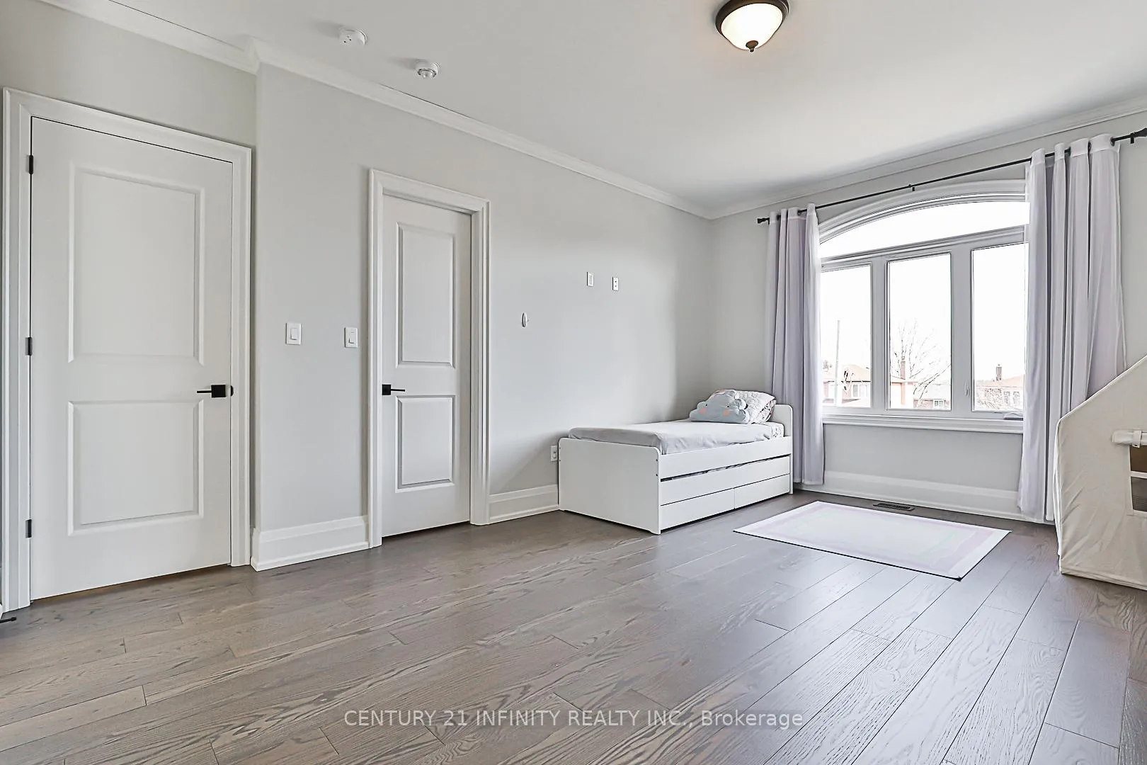Photo 24 of 540 Oakwood Drive, Pickering, Rosebank — HOMEH
