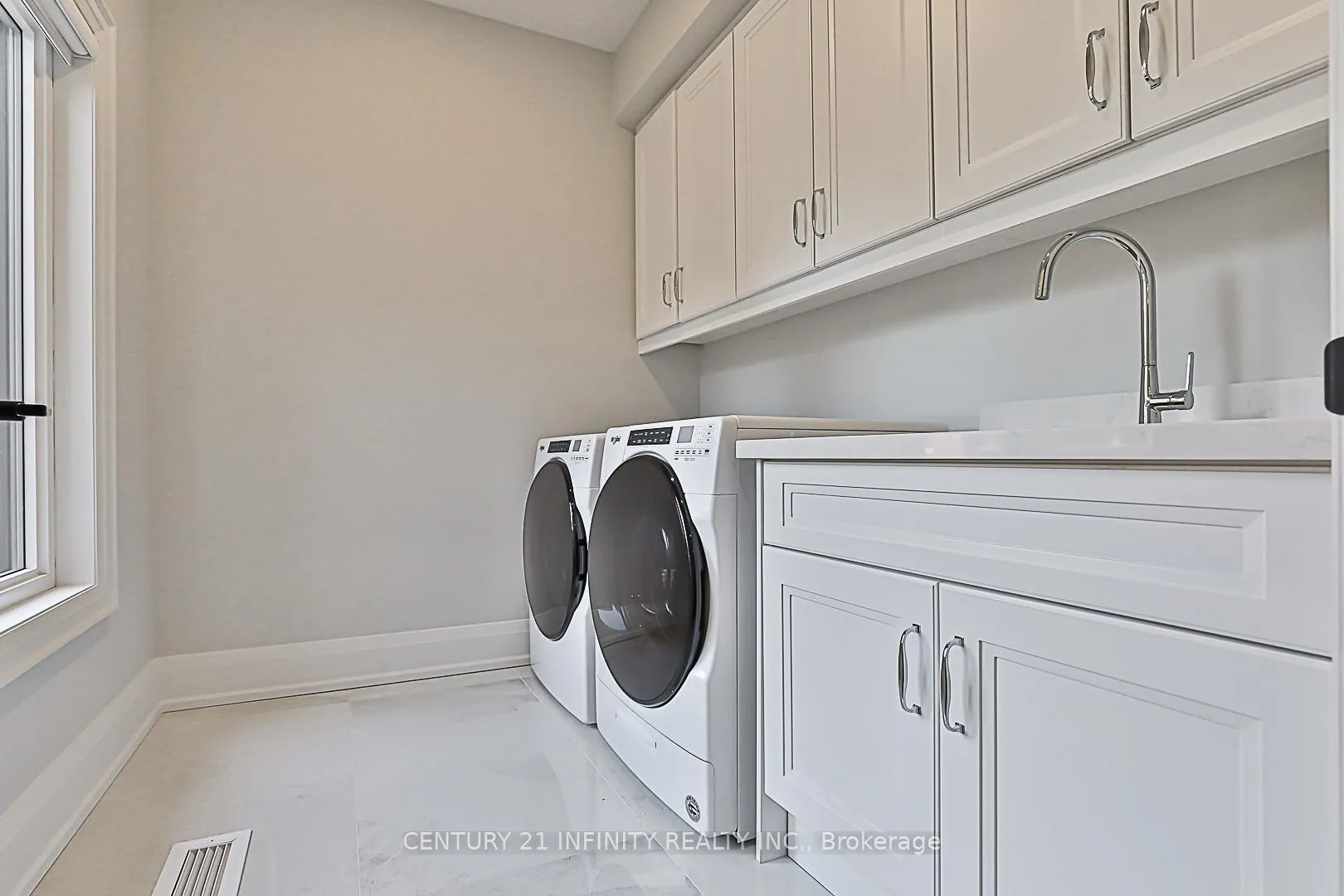 Photo 29 of 540 Oakwood Drive, Pickering, Rosebank — HOMEH