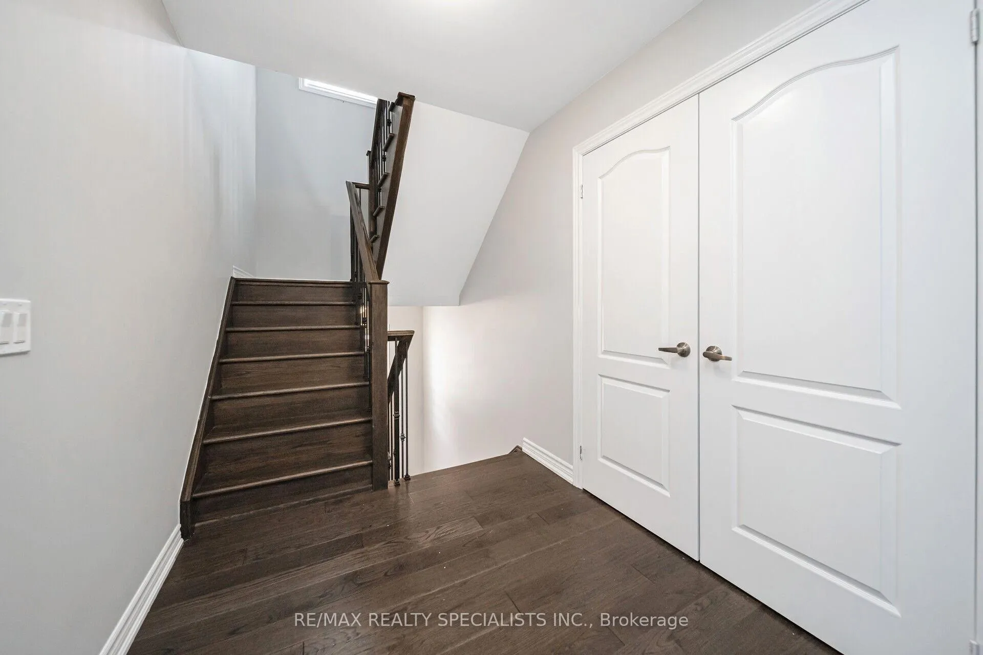 Photo 33 of 46 Valleybrook Crescent, Caledon, Rural Caledon — HOMEH