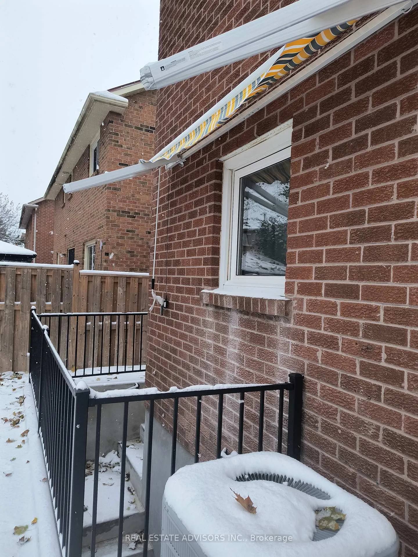 Photo 6 of 79 Gates Crescent, Ajax, South East — HOMEH