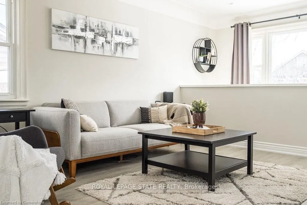 Photo 5 of 134 Craigroyston Road, Hamilton, Bartonville — HOMEH