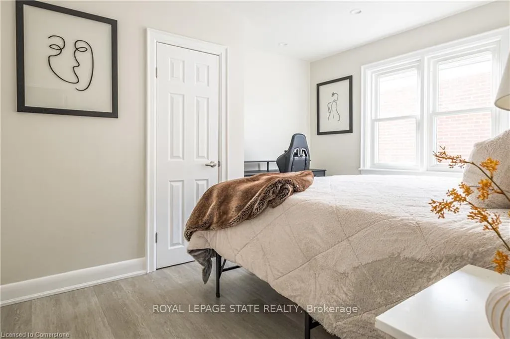 Photo 21 of 134 Craigroyston Road, Hamilton, Bartonville — HOMEH