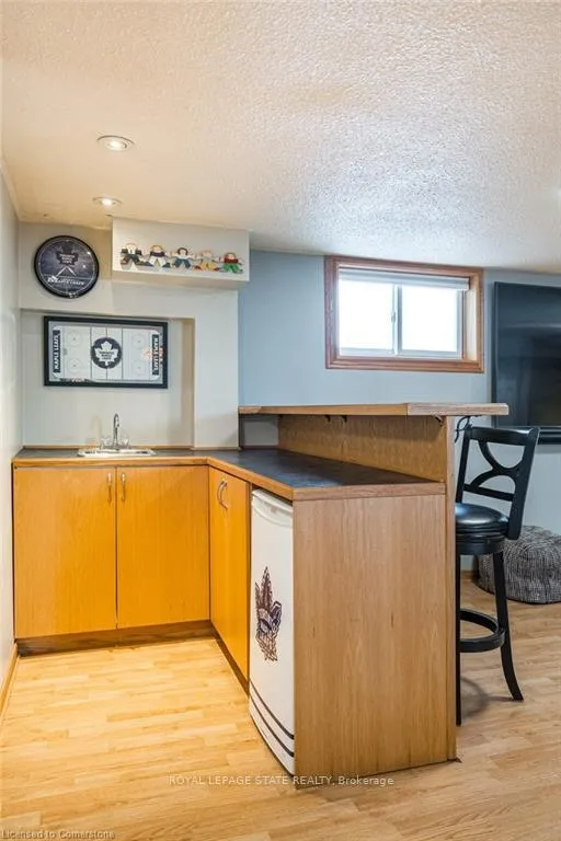 Photo 28 of 134 Craigroyston Road, Hamilton, Bartonville — HOMEH