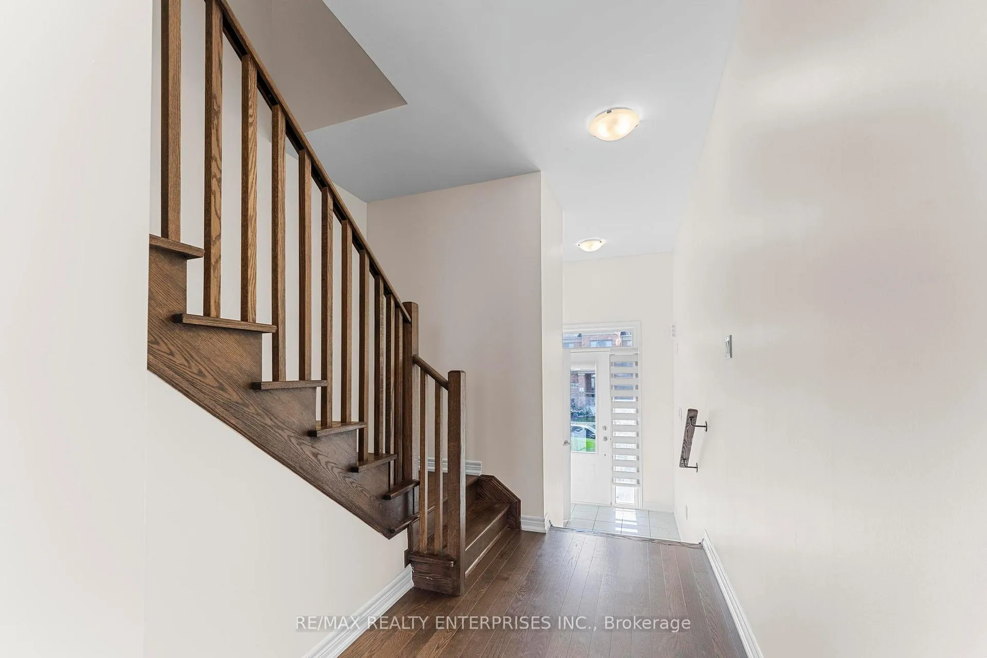 Photo 3 of 54 Bayardo Drive, Oshawa, Windfields — HOMEH
