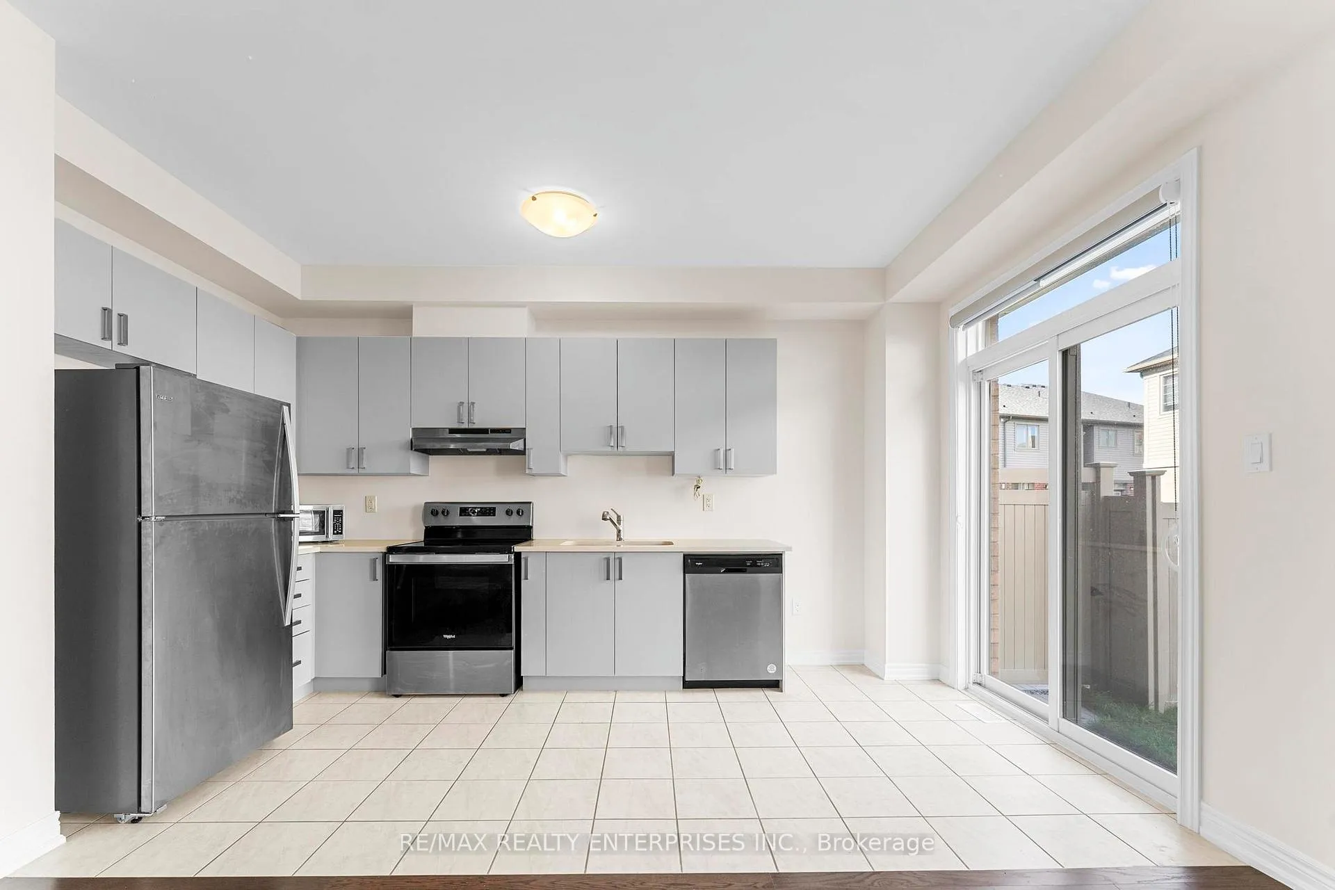 Photo 8 of 54 Bayardo Drive, Oshawa, Windfields — HOMEH