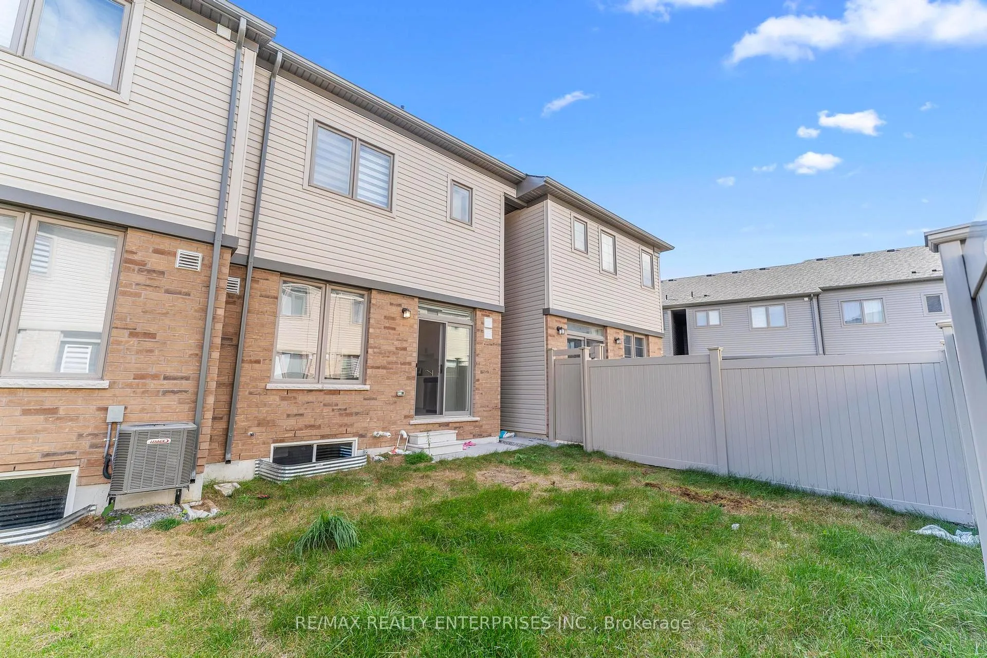 Photo 18 of 54 Bayardo Drive, Oshawa, Windfields — HOMEH