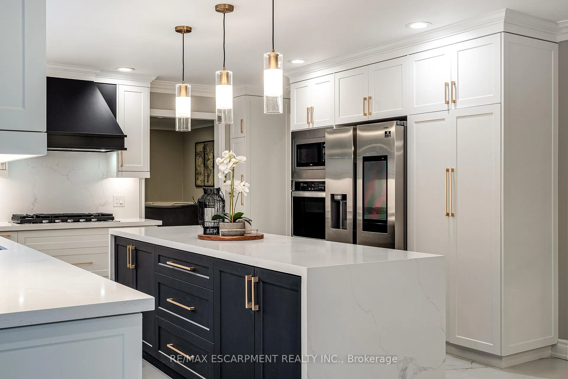 Photo 16 of 8 Orr Crescent, Hamilton, Stoney Creek — HOMEH