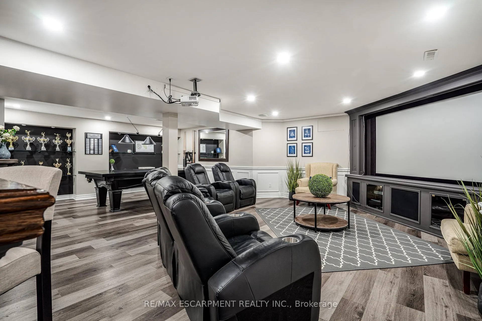 Photo 33 of 8 Orr Crescent, Hamilton, Stoney Creek — HOMEH