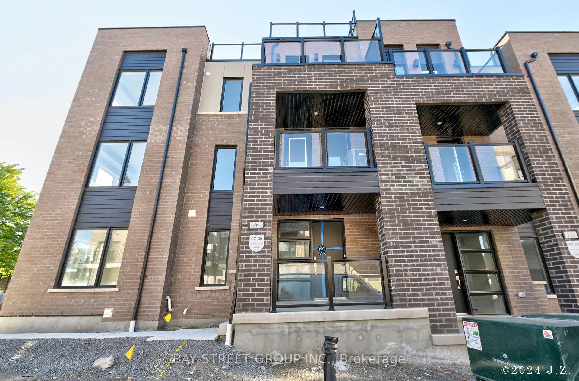 Photo 2 of 86 Herman gilroy Lane N, Markham, Angus Glen — HOMEH