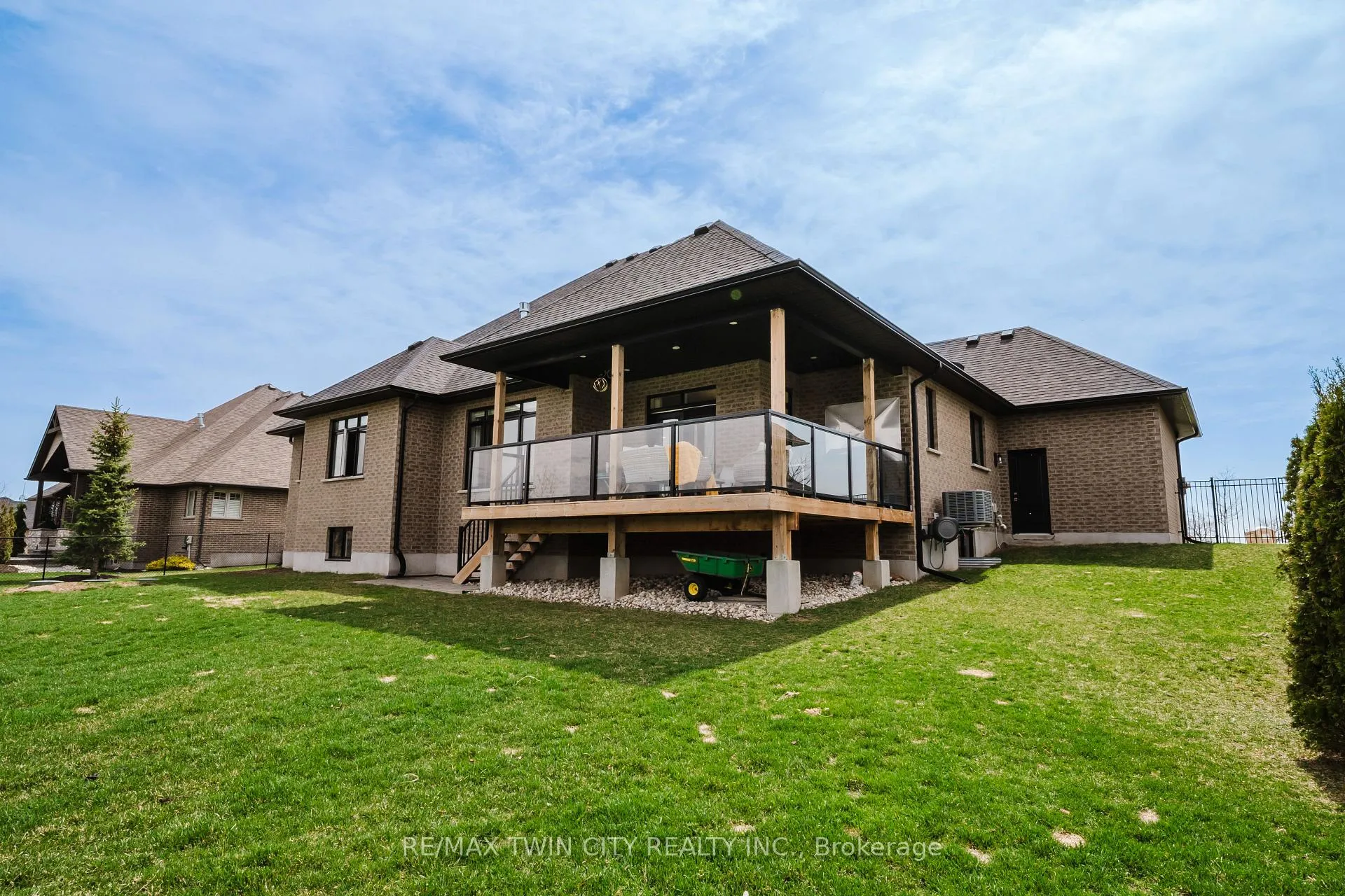 Photo 41 of 40 Sunset Hills Crescent, Woolwich — HOMEH