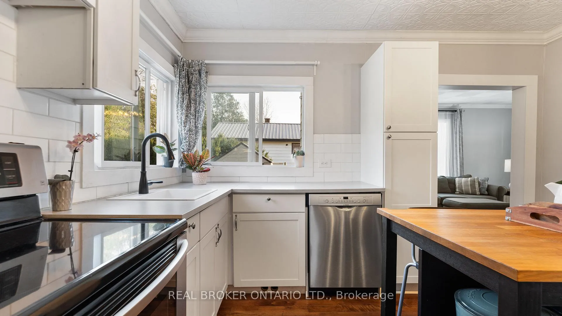 Photo 21 of 262 Oakland Road, Brant, Oakland — HOMEH