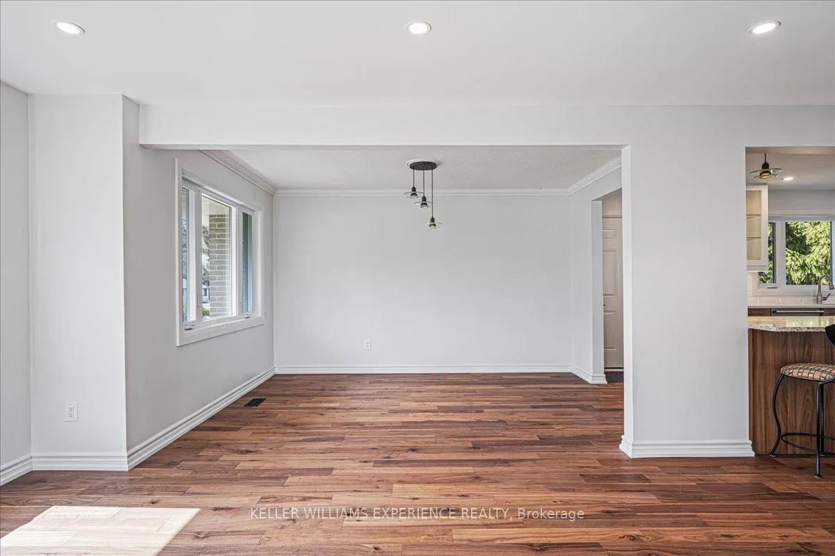 Photo 25 of 54 Eugenia Street, Barrie, Codrington — HOMEH