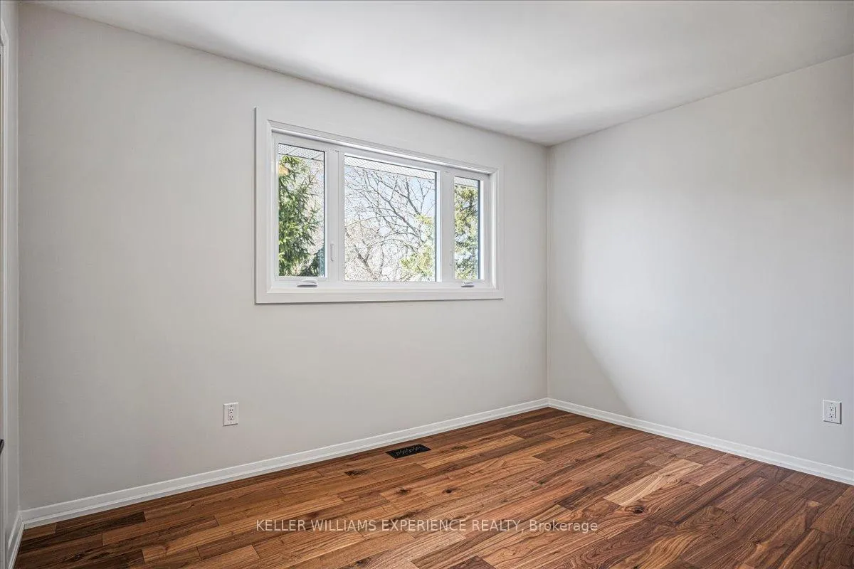Photo 31 of 54 Eugenia Street, Barrie, Codrington — HOMEH