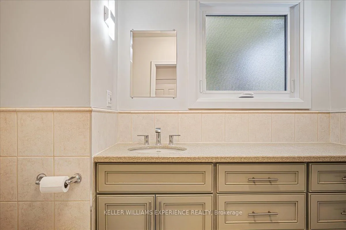 Photo 35 of 54 Eugenia Street, Barrie, Codrington — HOMEH