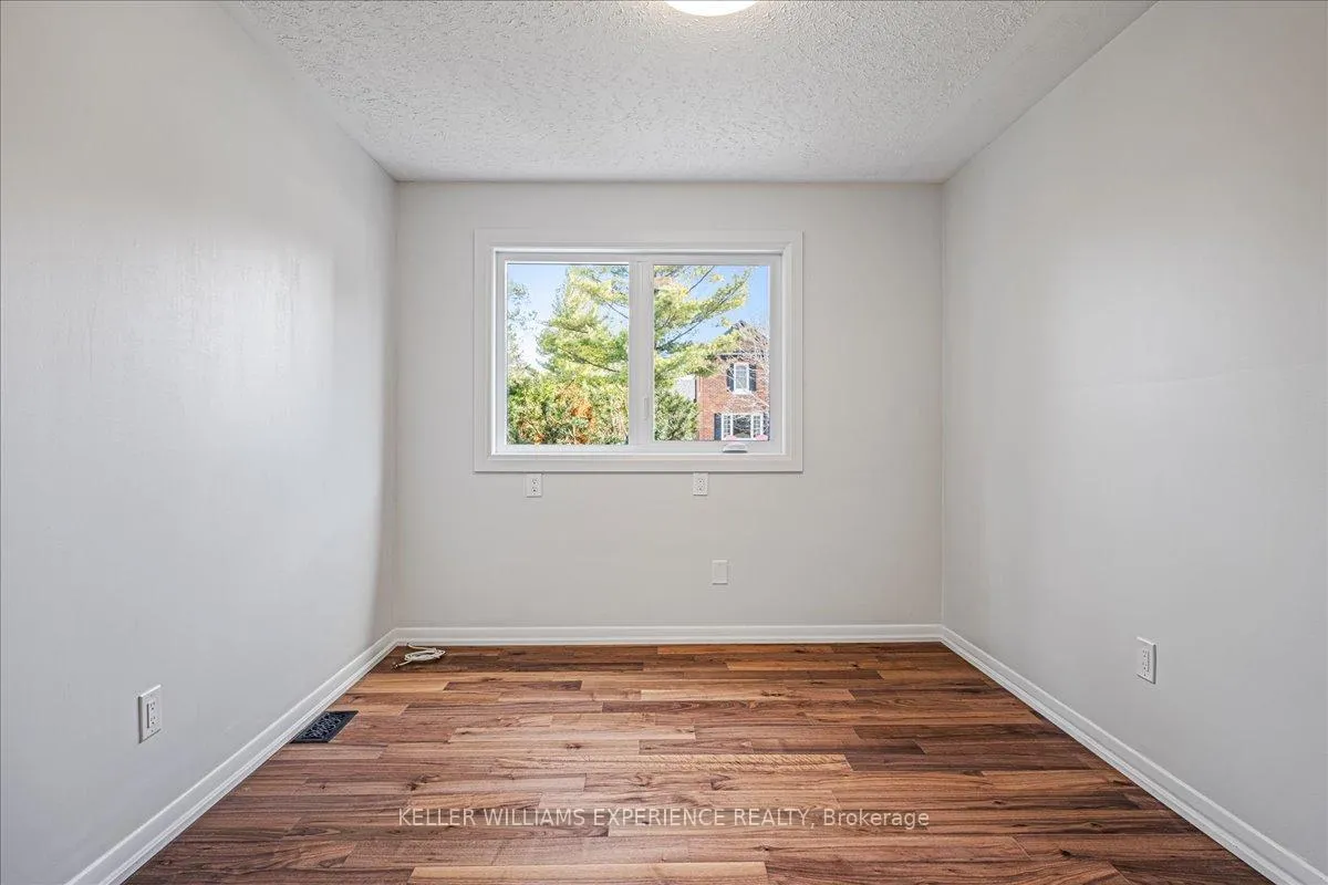 Photo 41 of 54 Eugenia Street, Barrie, Codrington — HOMEH