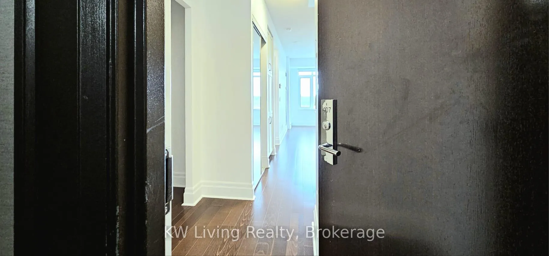 Photo 2 of Unit 407, 131 Upper Duke Crescent, Markham, Unionville — HOMEH