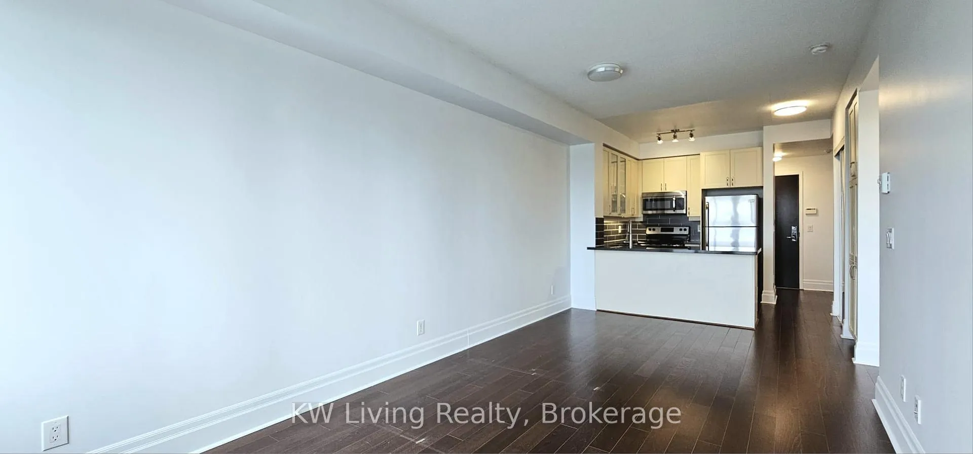 Photo 13 of Unit 407, 131 Upper Duke Crescent, Markham, Unionville — HOMEH