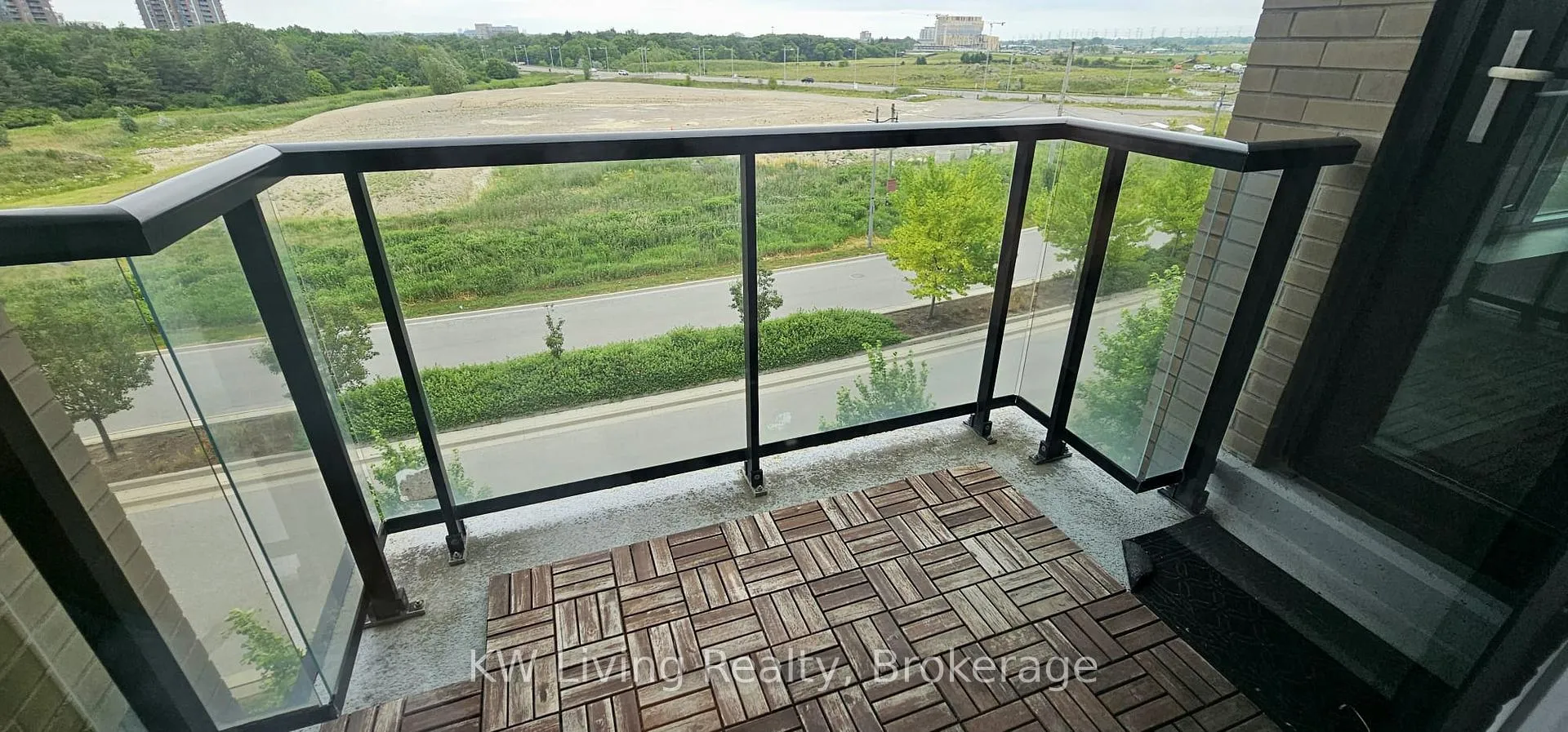 Photo 16 of Unit 407, 131 Upper Duke Crescent, Markham, Unionville — HOMEH