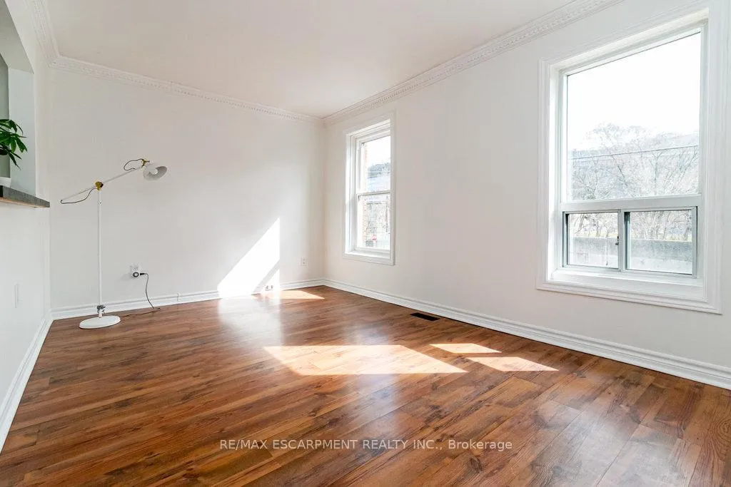 Photo 27 of 235 Young Street, Hamilton, Corktown — HOMEH
