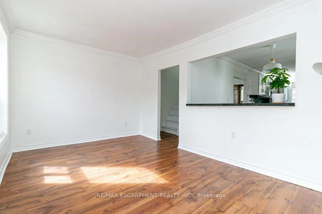 Photo 29 of 235 Young Street, Hamilton, Corktown — HOMEH