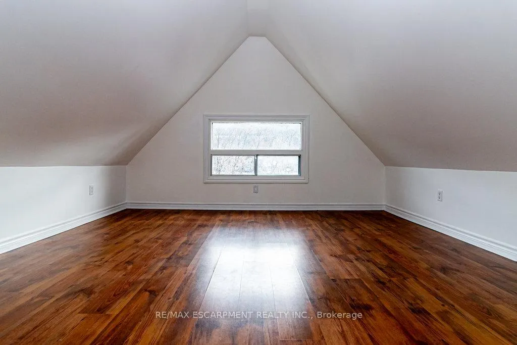 Photo 35 of 235 Young Street, Hamilton, Corktown — HOMEH
