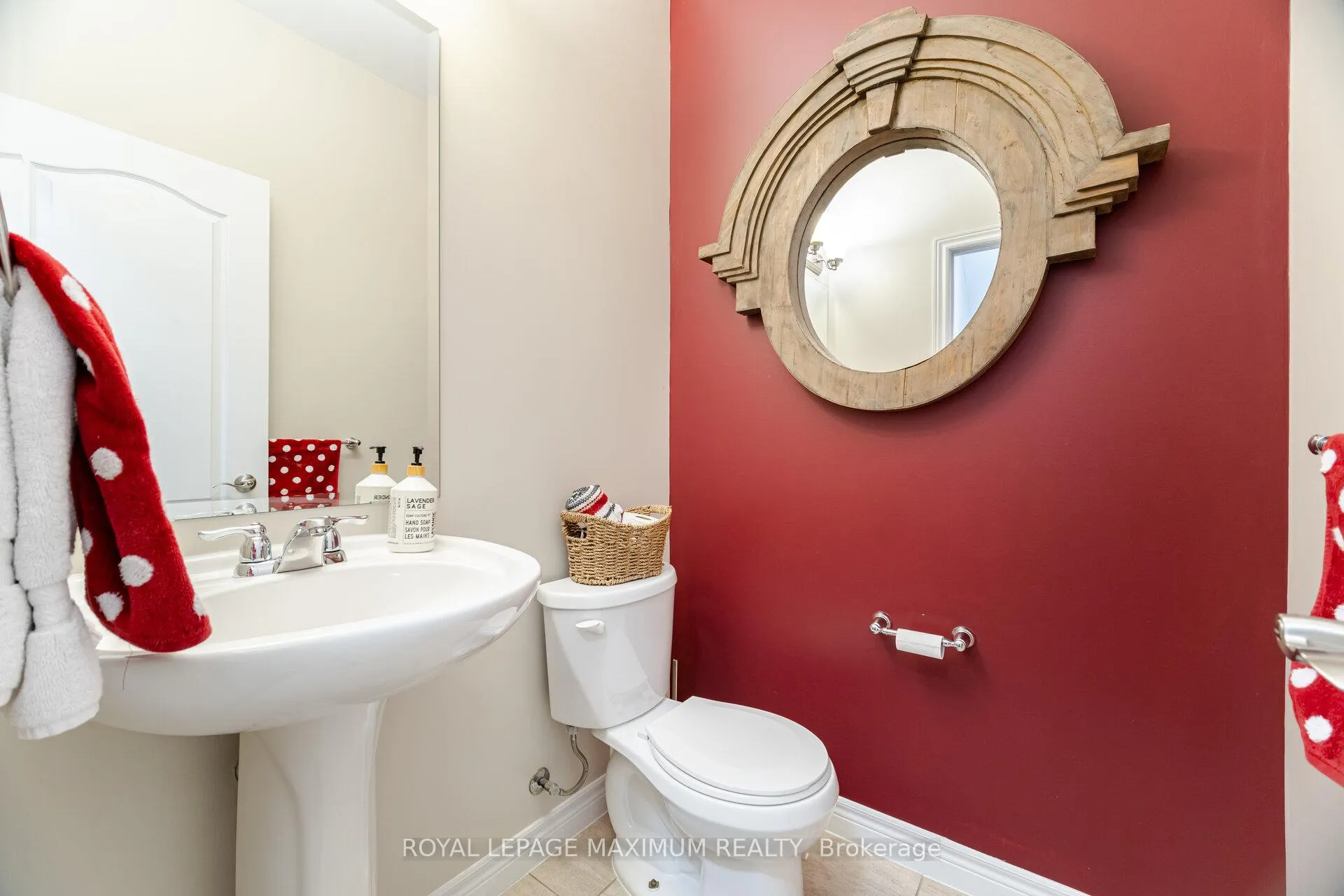 Photo 23 of 134 Hazelton Avenue, Hamilton, Sheldon — HOMEH