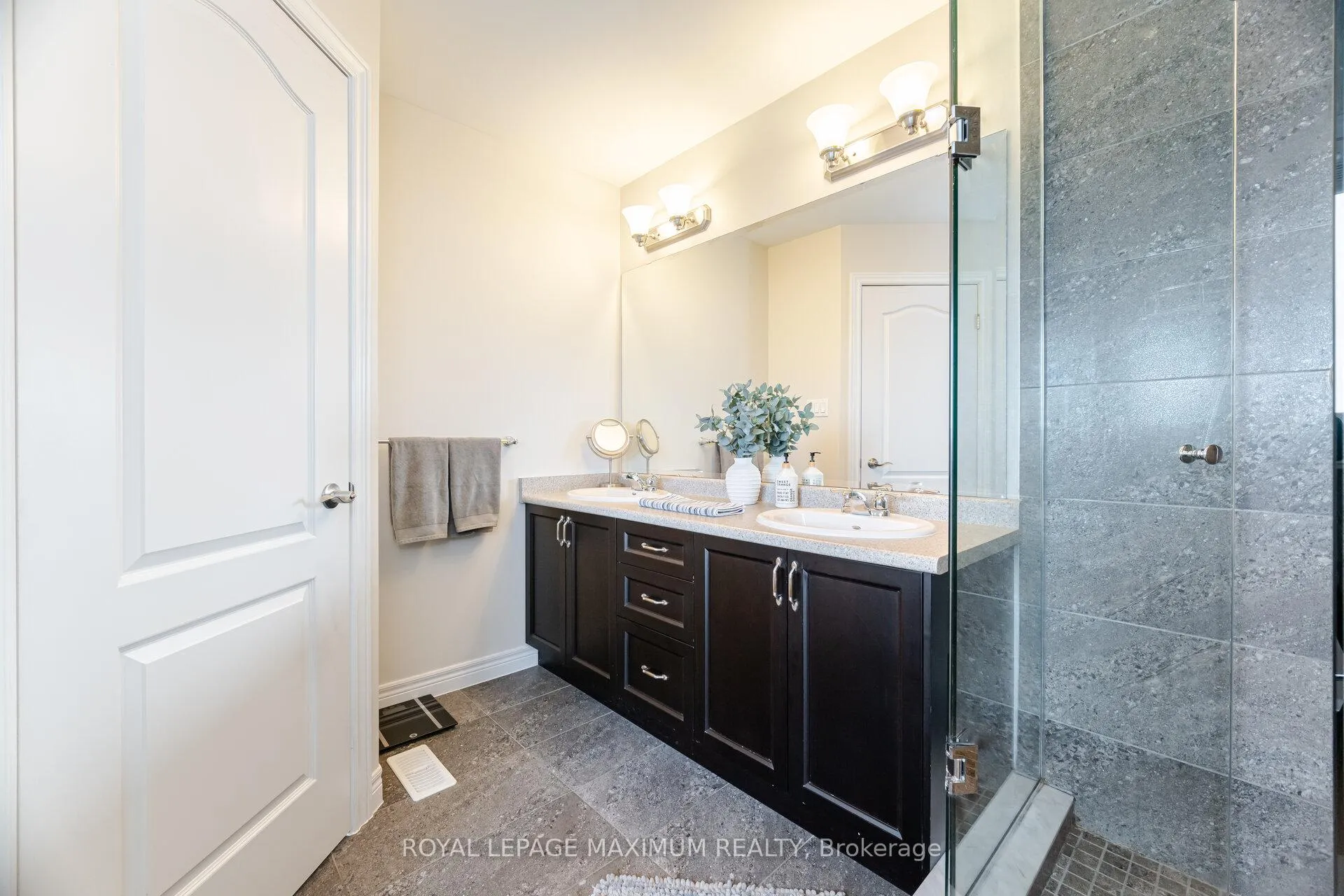 Photo 31 of 134 Hazelton Avenue, Hamilton, Sheldon — HOMEH