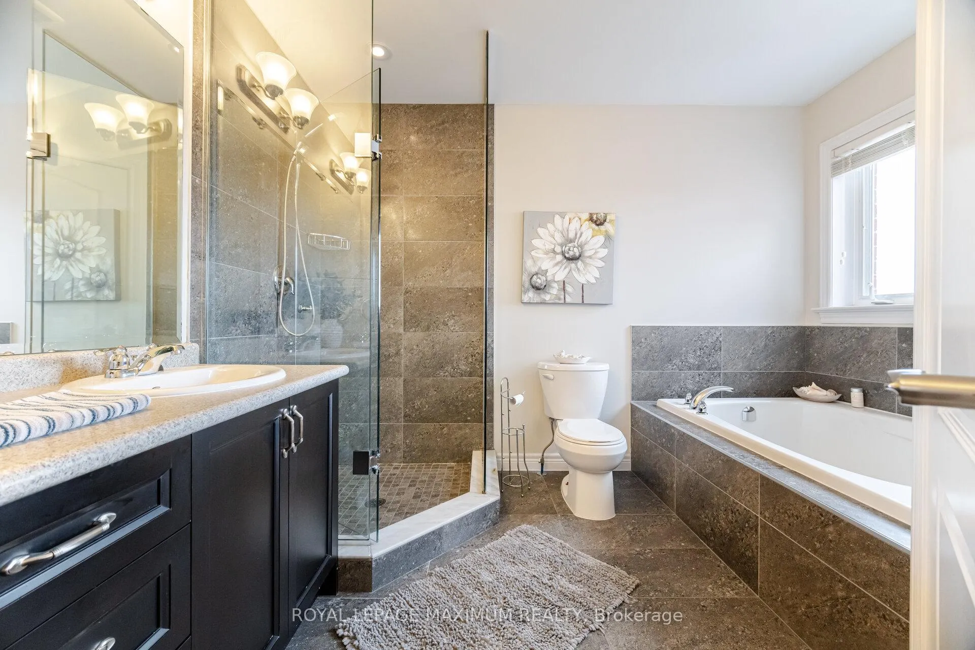 Photo 32 of 134 Hazelton Avenue, Hamilton, Sheldon — HOMEH
