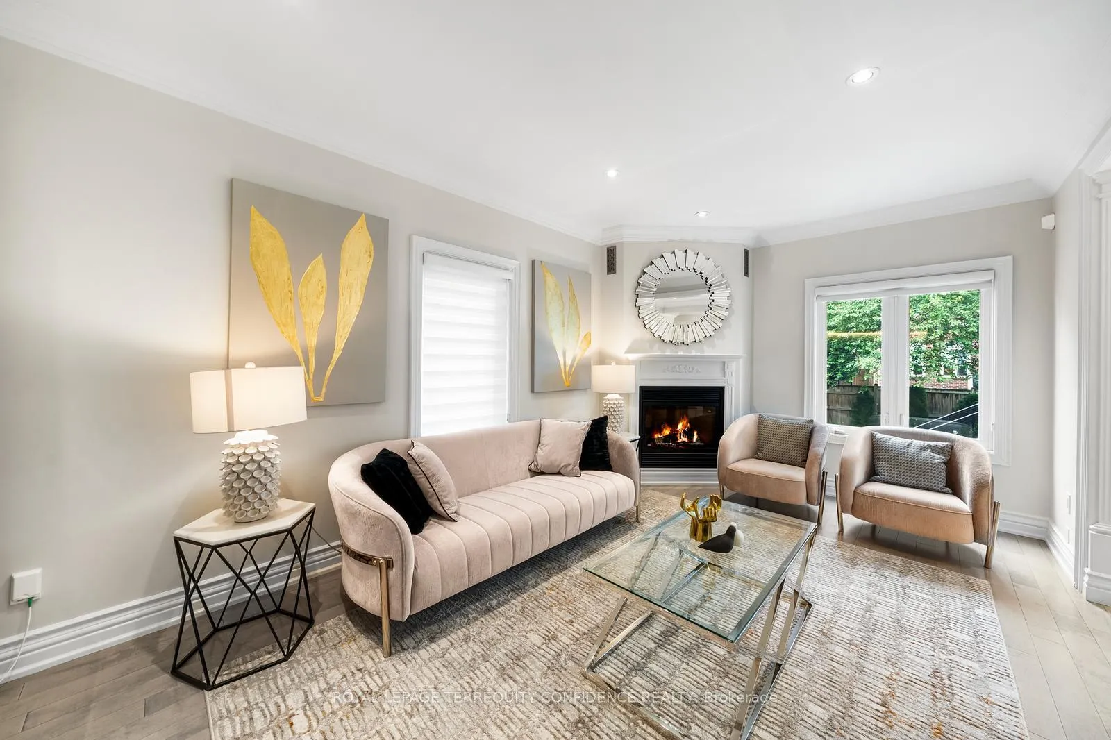 Photo 7 of 635 St Germain Avenue, Toronto, Bedford Park-Nortown — HOMEH
