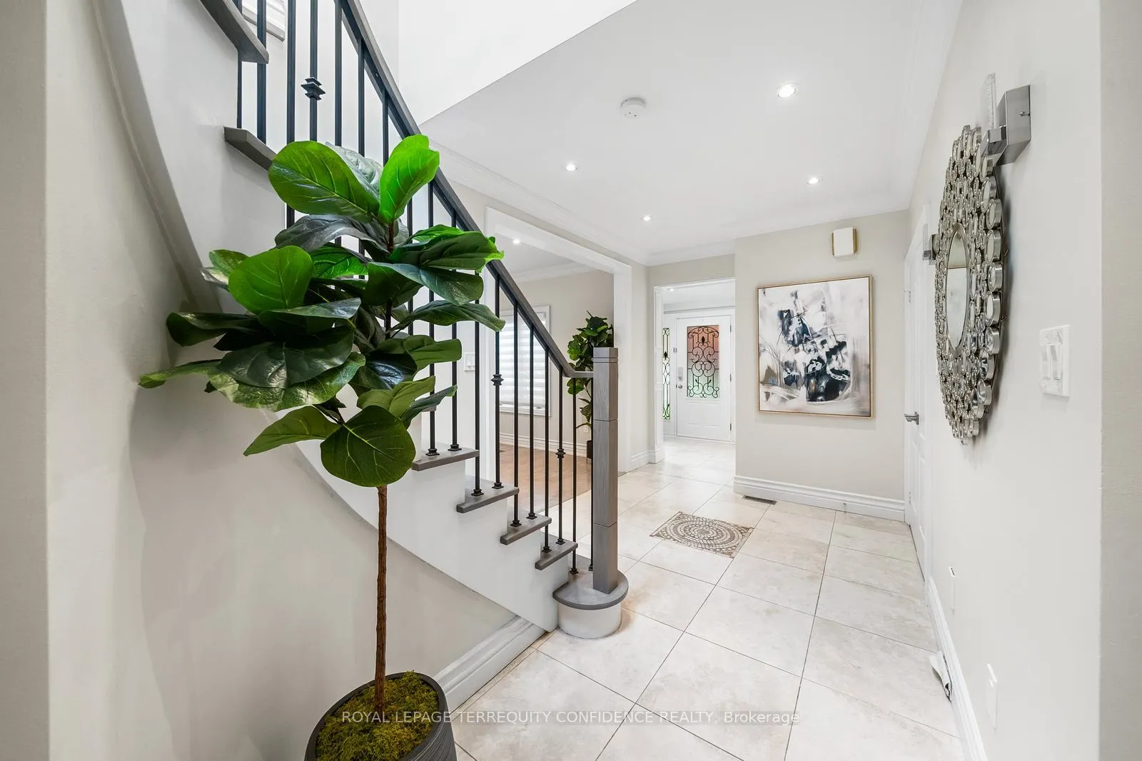 Photo 10 of 635 St Germain Avenue, Toronto, Bedford Park-Nortown — HOMEH