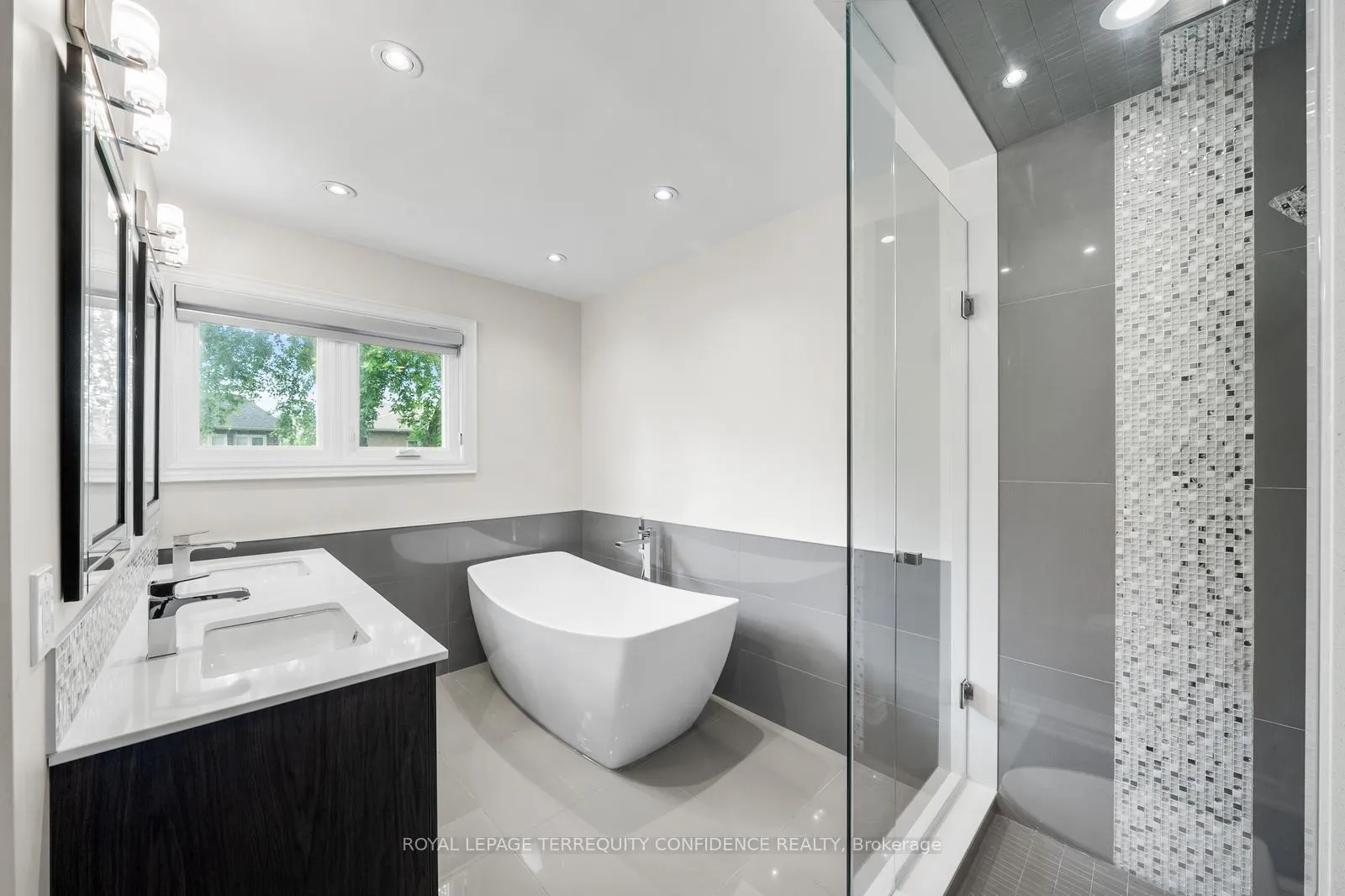 Photo 19 of 635 St Germain Avenue, Toronto, Bedford Park-Nortown — HOMEH