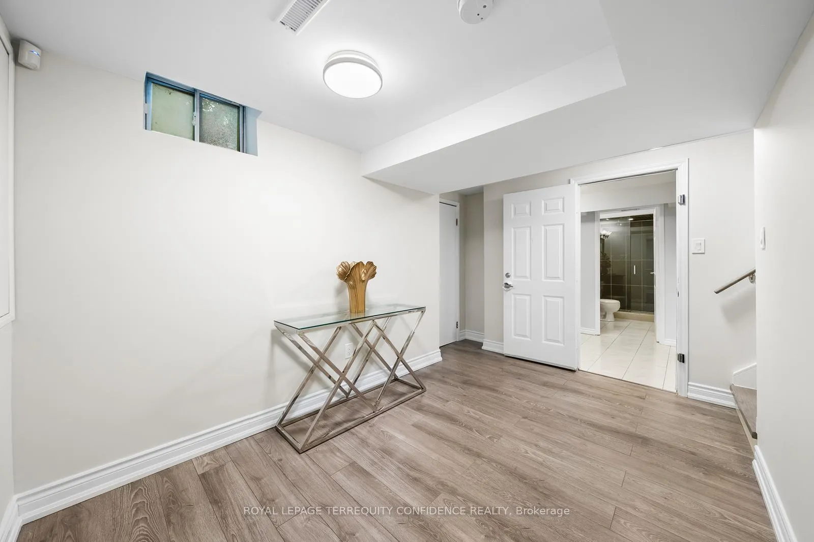 Photo 25 of 635 St Germain Avenue, Toronto, Bedford Park-Nortown — HOMEH