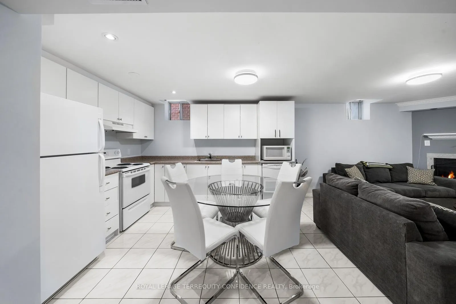 Photo 29 of 635 St Germain Avenue, Toronto, Bedford Park-Nortown — HOMEH