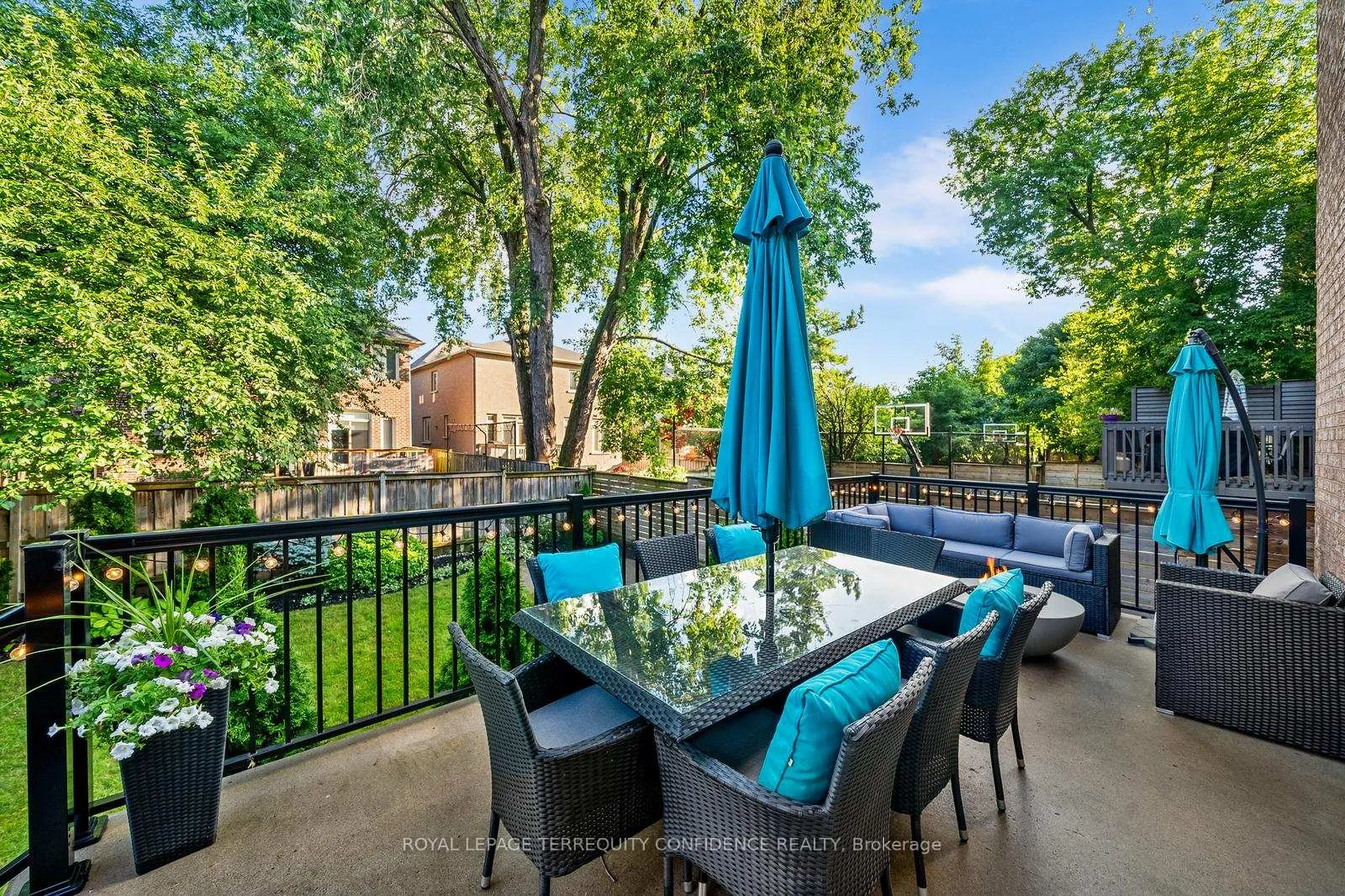 Photo 36 of 635 St Germain Avenue, Toronto, Bedford Park-Nortown — HOMEH